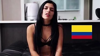 play Bangbros - Die kolumbianische Teenagerin Sara Garcia spritzt bei ihrem zweiten Versuch