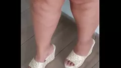 চালান হট Milf স্ত্রী তার স্বামী এর বীট Fucked পায়
