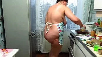 play Chubby milf cooks pies and fucks with a wooden pestle in the kitchen. her juicy pawg and big tits are shaking. homemade fetish. does your wife make dinner naked?