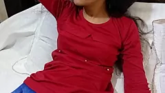 Jouer Desi Slim Girl obtient un vrai creampie en Full HD Indian XVideo