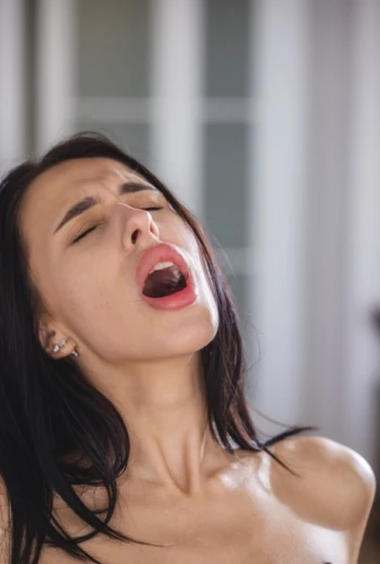 अभिनेता Alyssa Bounty